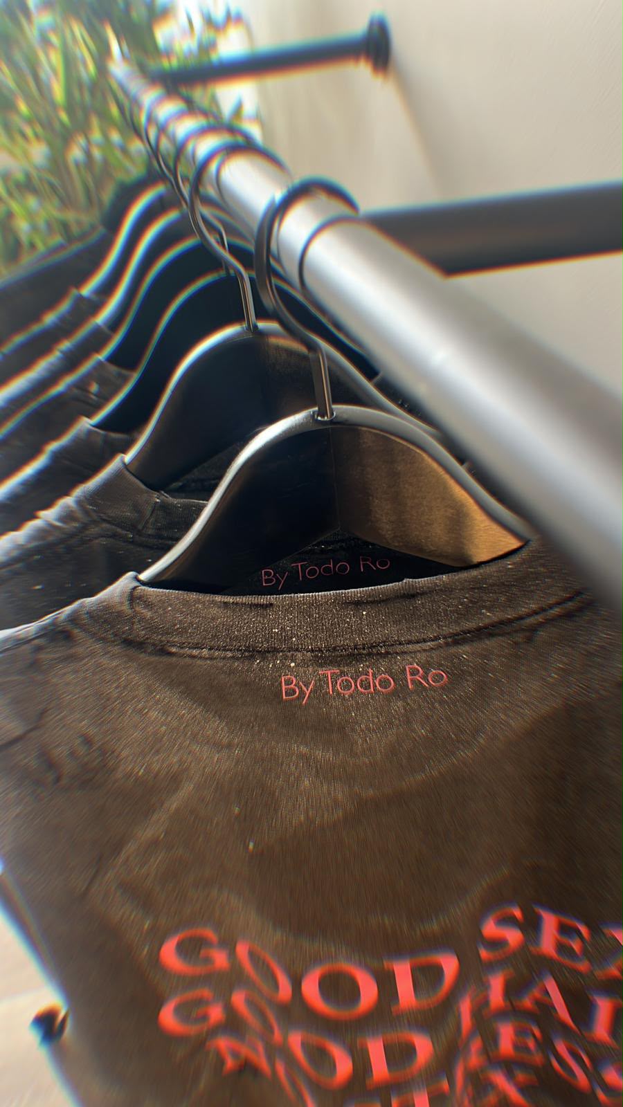 Todo Ro Collar Tee